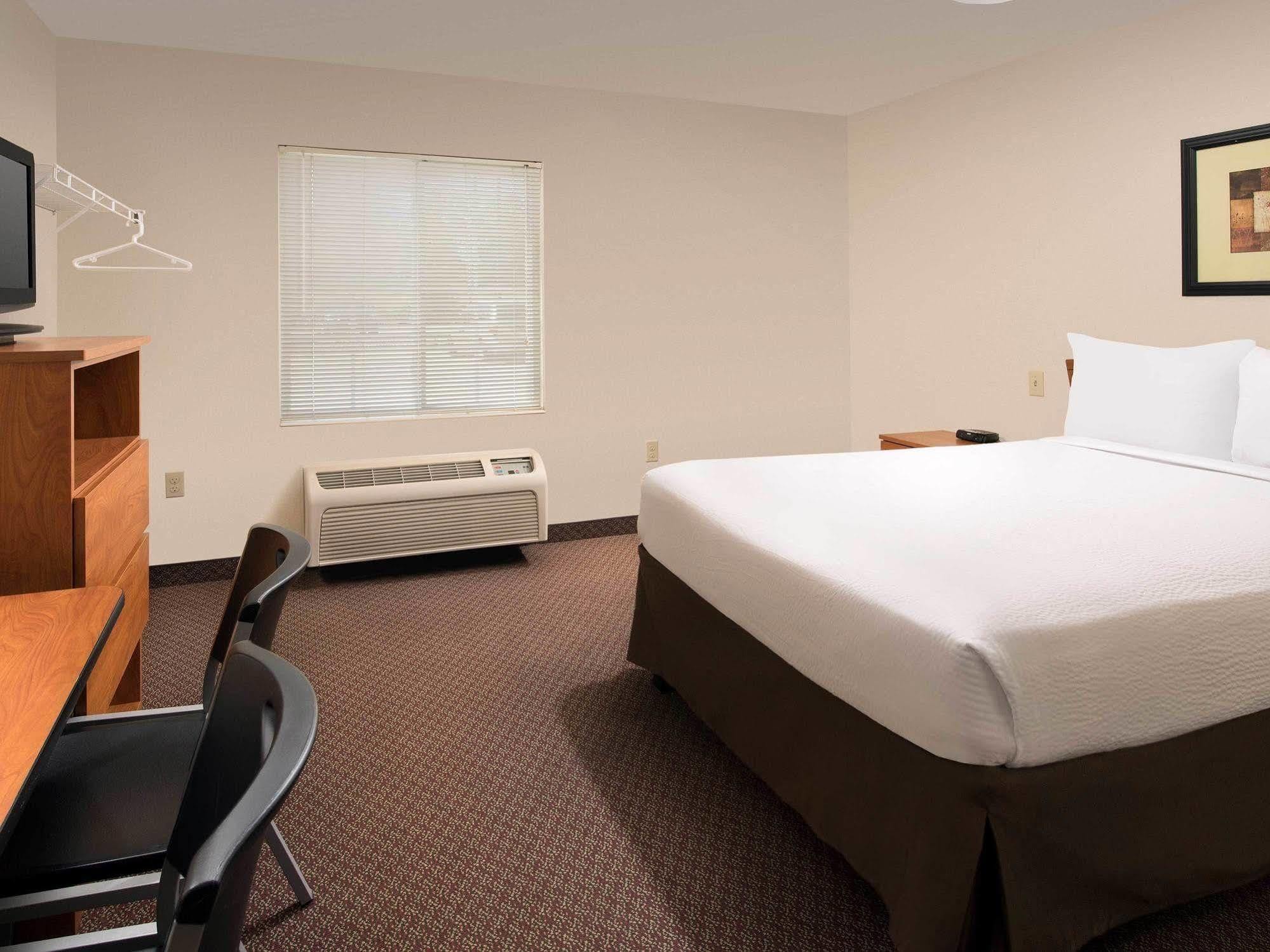 Woodspring Suites Omaha Bellevue, An Extended Stay Hotel Dış mekan fotoğraf